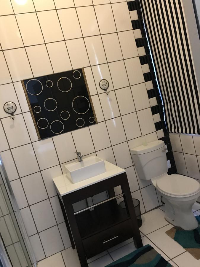 Sondela Bed & Breakfast アリワル・ノース エクステリア 写真