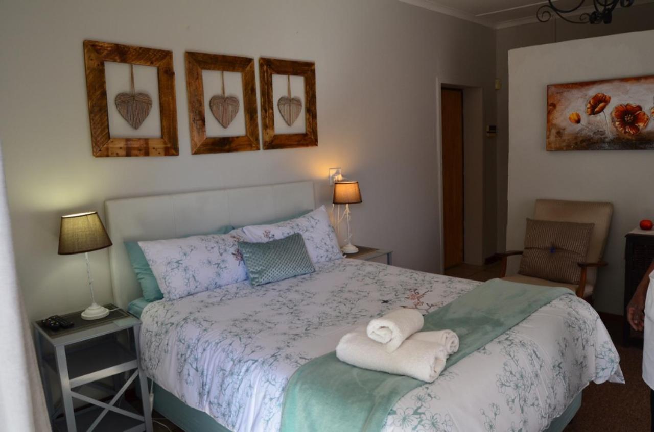 Sondela Bed & Breakfast アリワル・ノース エクステリア 写真